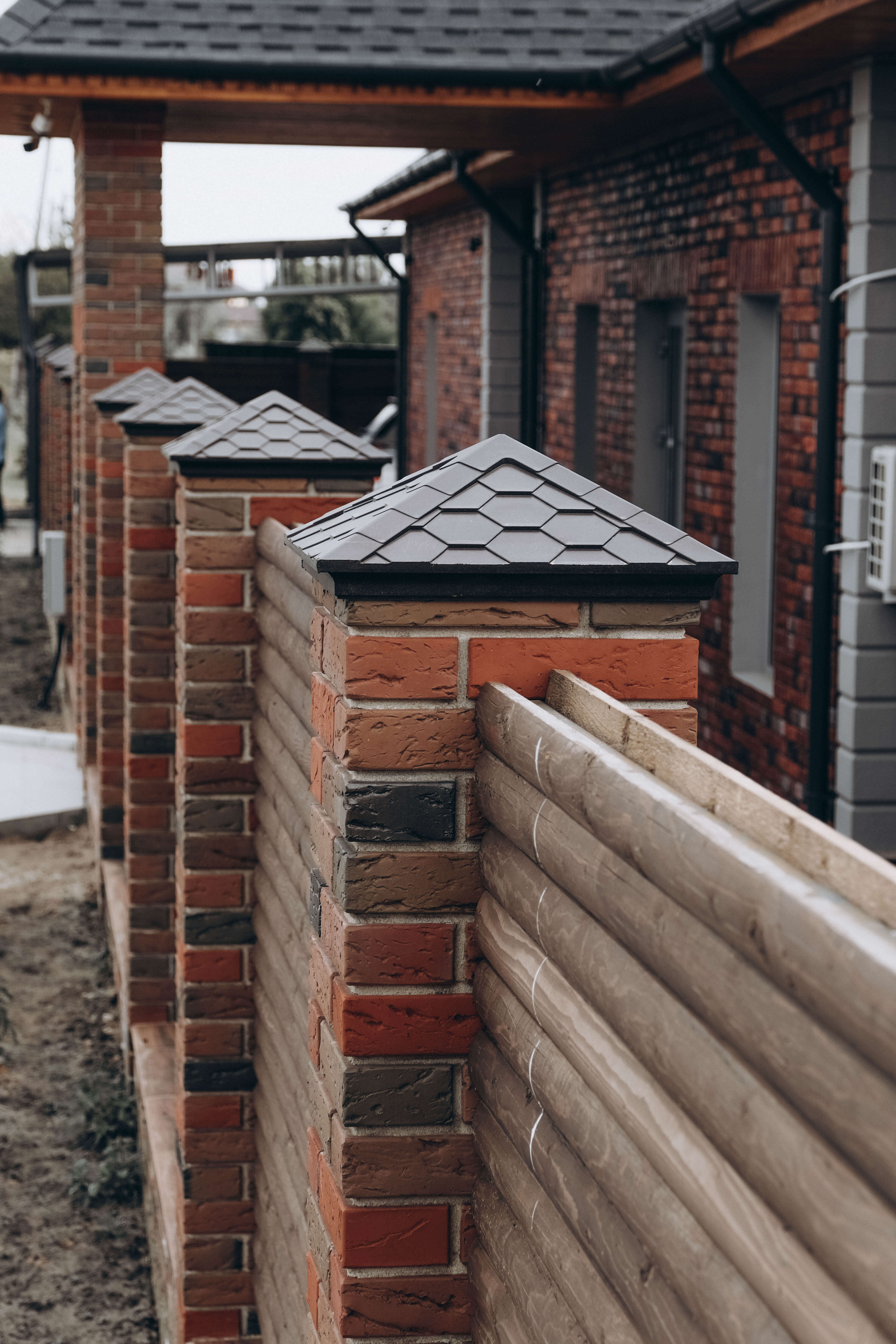 Колпак Zking Эверест Коричневый на столб 1.5х1.5 кирпича (390х390мм) в Вельске фото