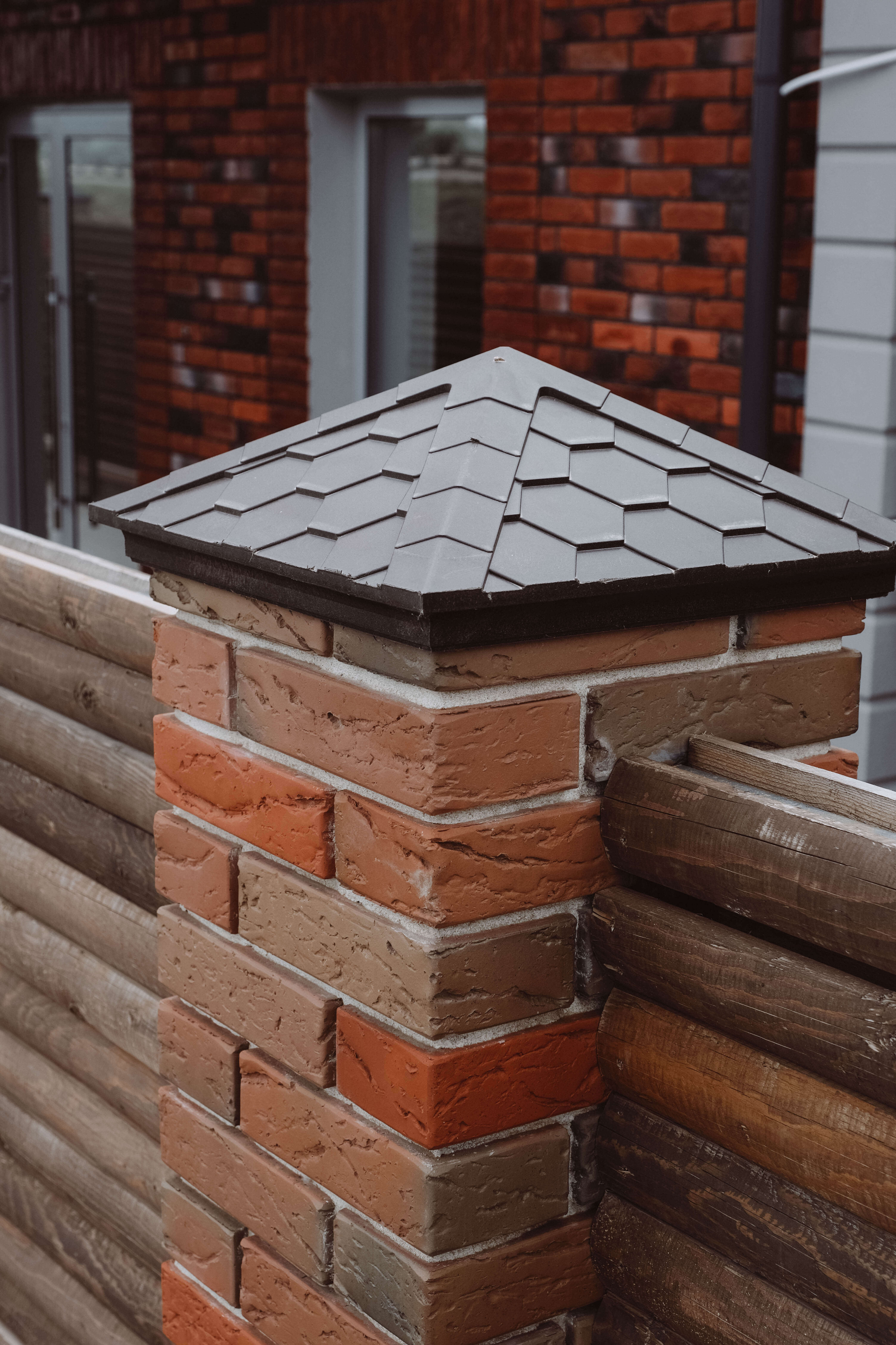 Колпак Zking Эверест Коричневый на столб 1.5х1.5 кирпича (390х390мм) в Вельске фото